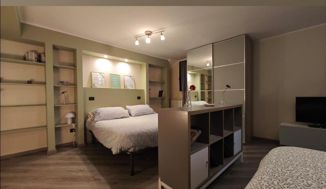 Appartamento Aleph With Private Parking, Next Train Station Como Dış mekan fotoğraf